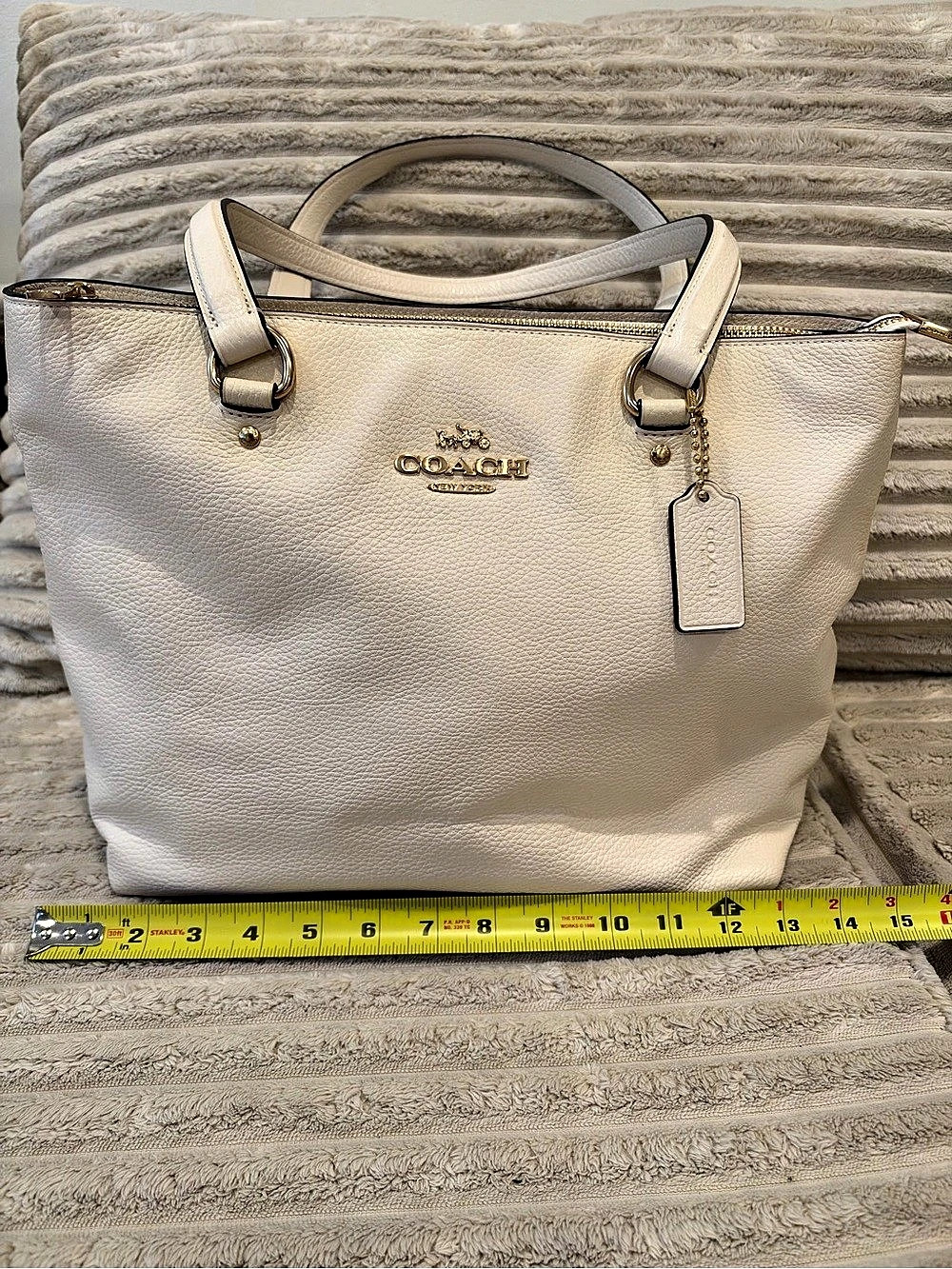 Coach Bay Tote F48637 Refined Pebble Leather White